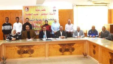 عزت ورحمه الطالب والطالبة المثاليين بحقوق جنوب الوادي 26 c8e1663e 787f 4eb4 bb23 a7997bdaa0da