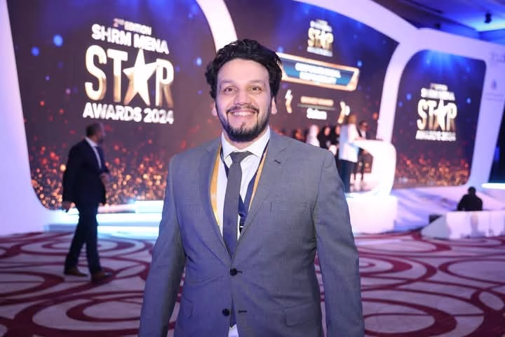 المركز العربي الأوروبي يختار الدكتور محمود شرف سفيراً للسلام والنوايا الحسنة تقديراً لإسهاماته في التعليم 1 FB IMG 1747747652760