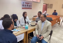 عميد حقوق قنا يتفقد فعاليات مبادرة “اطمّن ٢” للكشف عن السكري بجامعة قنا 29 cd56e4bb 4987 4e21 b0ce e6b6933a57c7