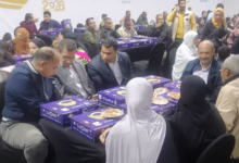 محافظ السويس والقيادات التنفيذية يشاركون الصائمين من أبناء السويس إفطار رمضان بمائدة الرحمن بمنطقة الهاويس 2 FB IMG 1771768340533