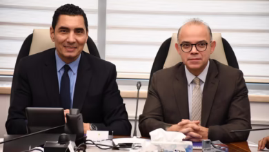 وزير الشباب والرياضة يلتقي ووزير الاستثمار والتجارة الخارجية لبحث آليات تأسيس صندوق استثمار لدعم المواهب الرياضية 12 IMG 20260221 WA0071